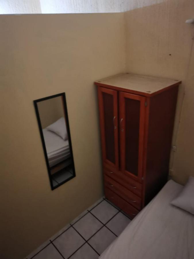 Hostal Гвадалахара Экстерьер фото